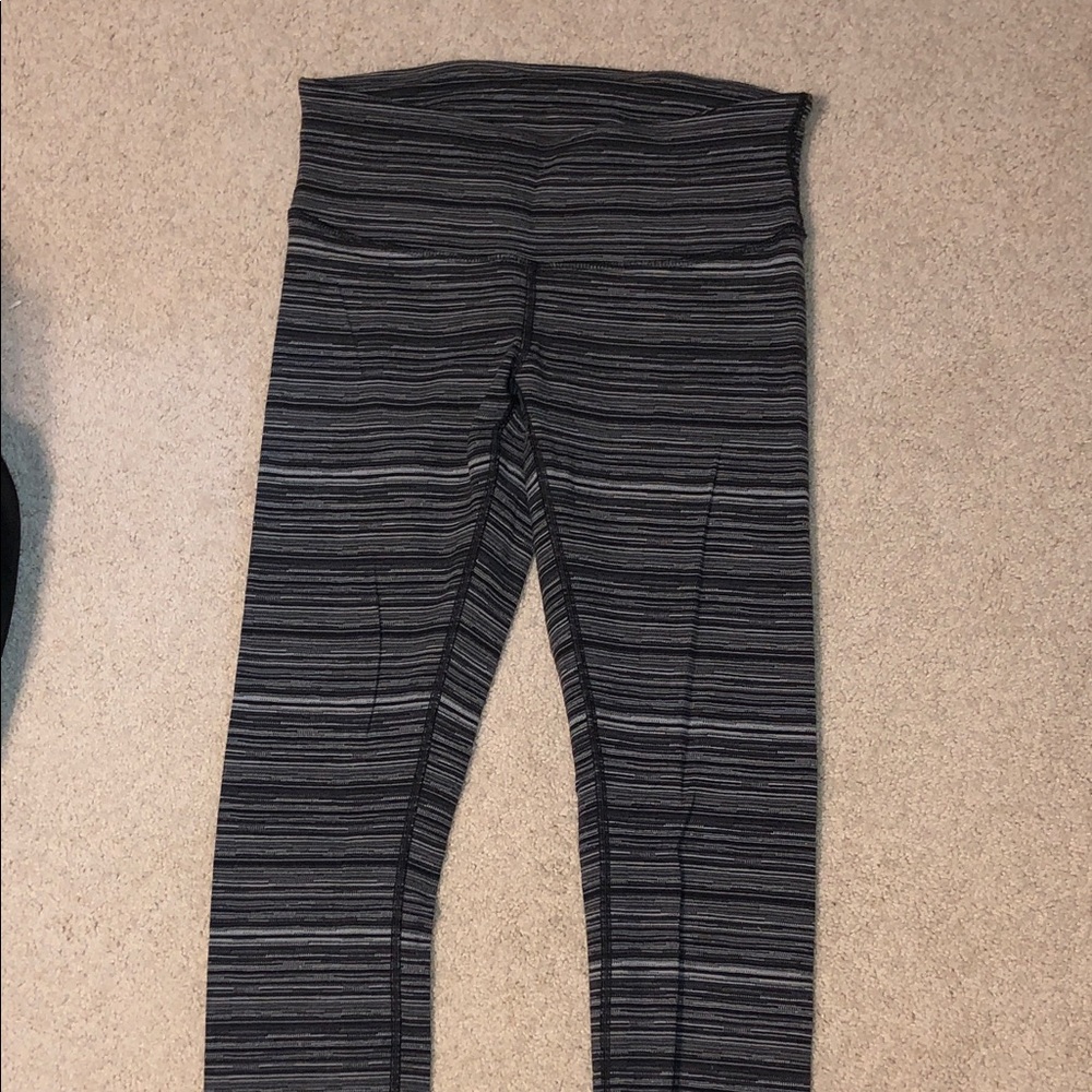 Lululemon full length gray scale pants